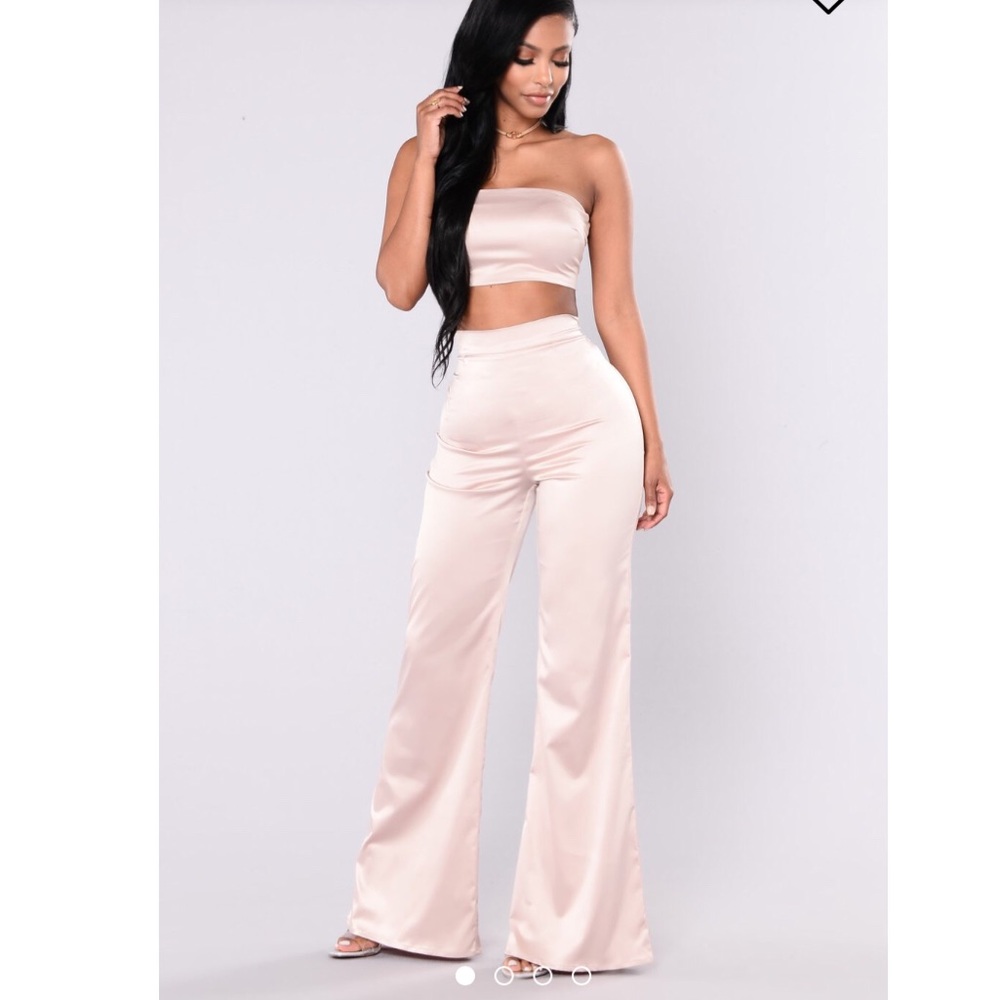 Fashionova satin set champagne size XS